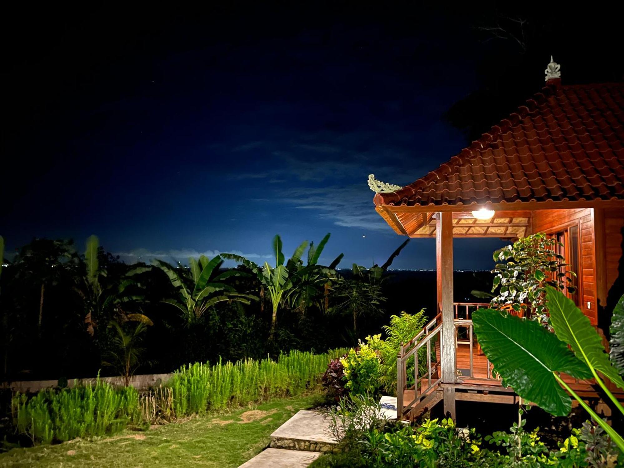Hotel Sunset Hill Lembongan Nusa Lembongan Exterior foto